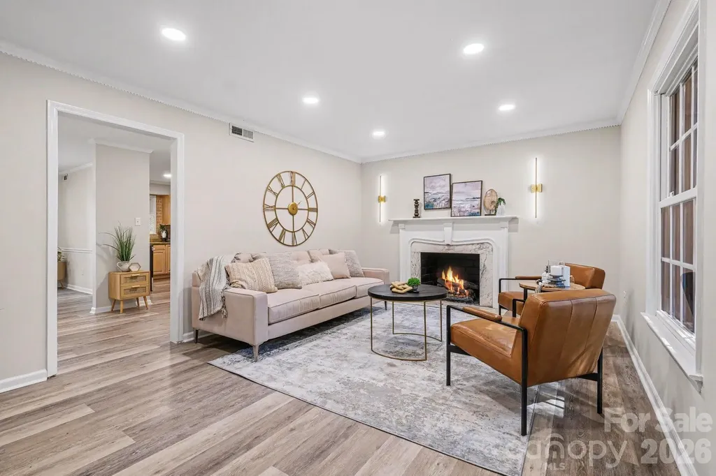 2235 Rexford Road Charlotte NC 28211