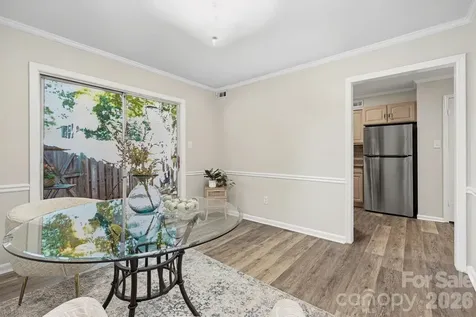 2235 Rexford Road Charlotte NC 28211