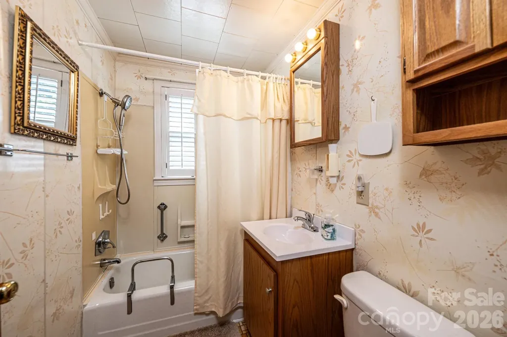 452 Swanson Drive SW Lenoir NC 28645