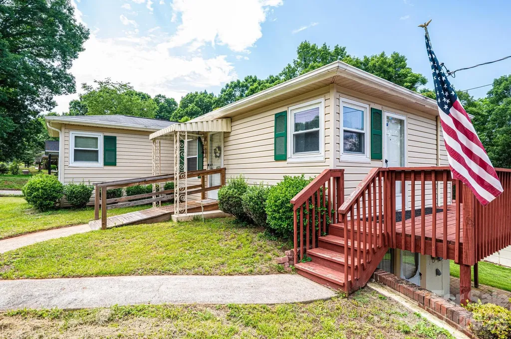 452 Swanson Drive SW Lenoir NC 28645