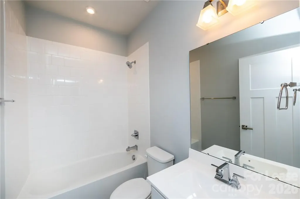 1736 Town Oak Lane Charlotte NC 28205
