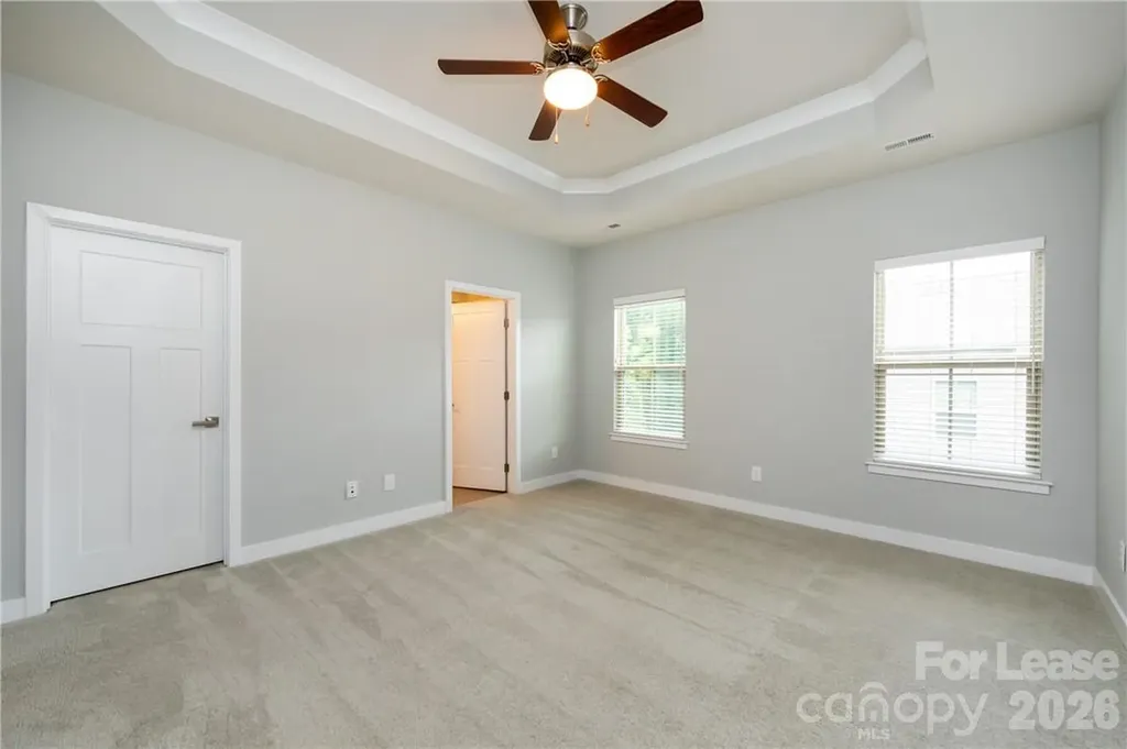 1736 Town Oak Lane Charlotte NC 28205