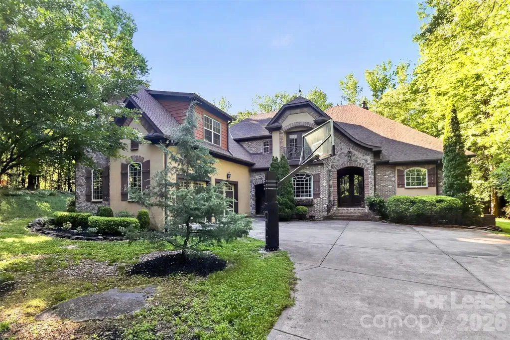 6031 Greystone Drive Matthews NC 28104