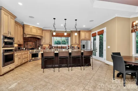 6031 Greystone Drive Matthews NC 28104