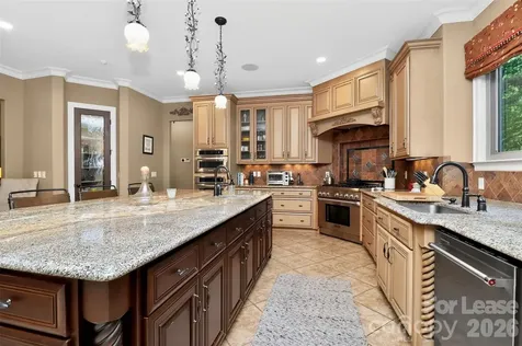 6031 Greystone Drive Matthews NC 28104