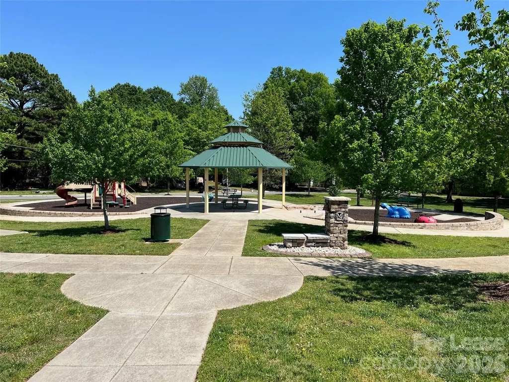 346 Nesbit Avenue Mooresville NC 28115
