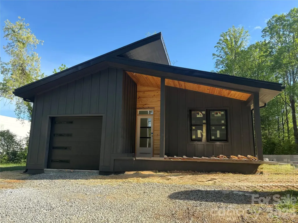 123 Welcome Street Brevard NC 28712