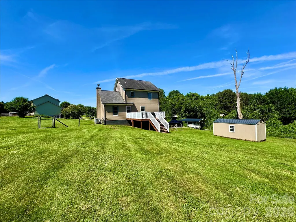 1688 Buffett Circle Hickory NC 28602