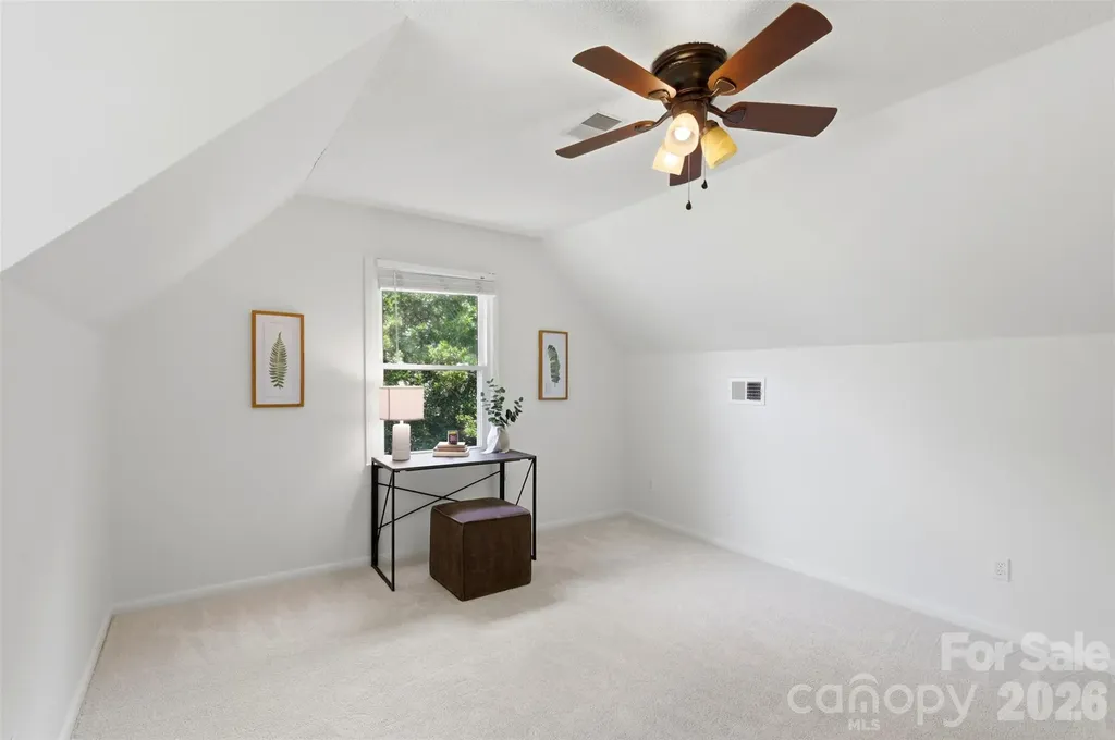 9418 Split Rail Lane Charlotte NC 28227