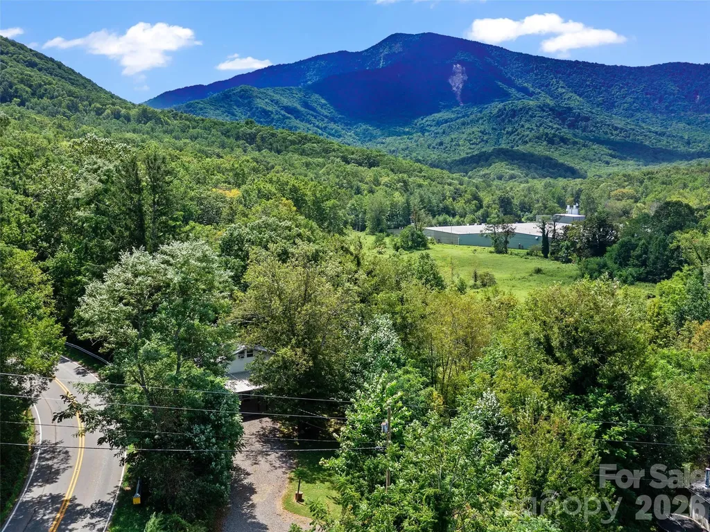 1896 State Hwy 80 S Burnsville NC 28714