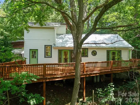 1896 State Hwy 80 S Burnsville NC 28714