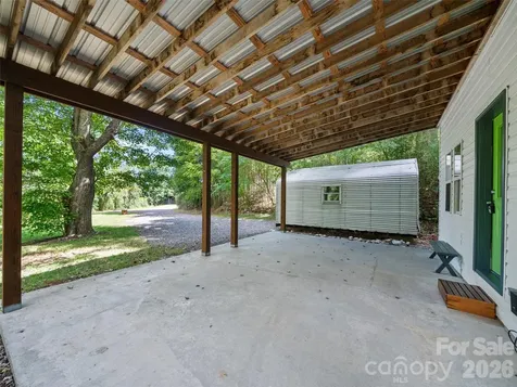 1896 State Hwy 80 S Burnsville NC 28714