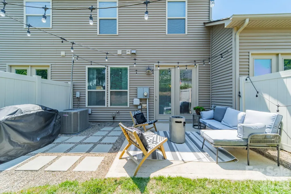 5636 Stonewells Drive Charlotte NC 28278