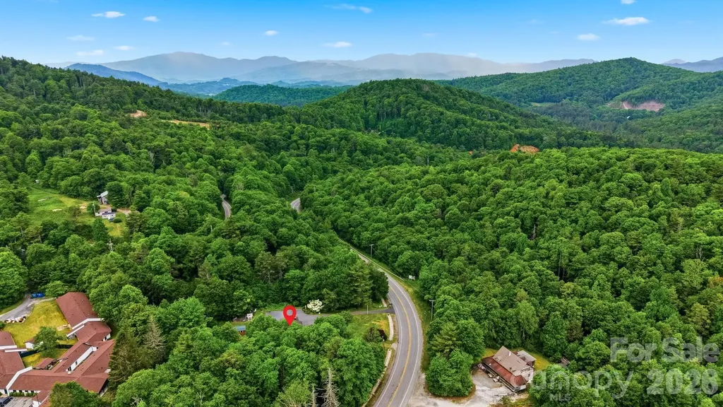 9121 Nc 181 Highway Newland NC 28657