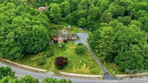9121 Nc 181 Highway Newland NC 28657