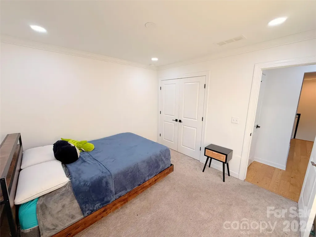 4314 Collingham Drive Charlotte NC 28273