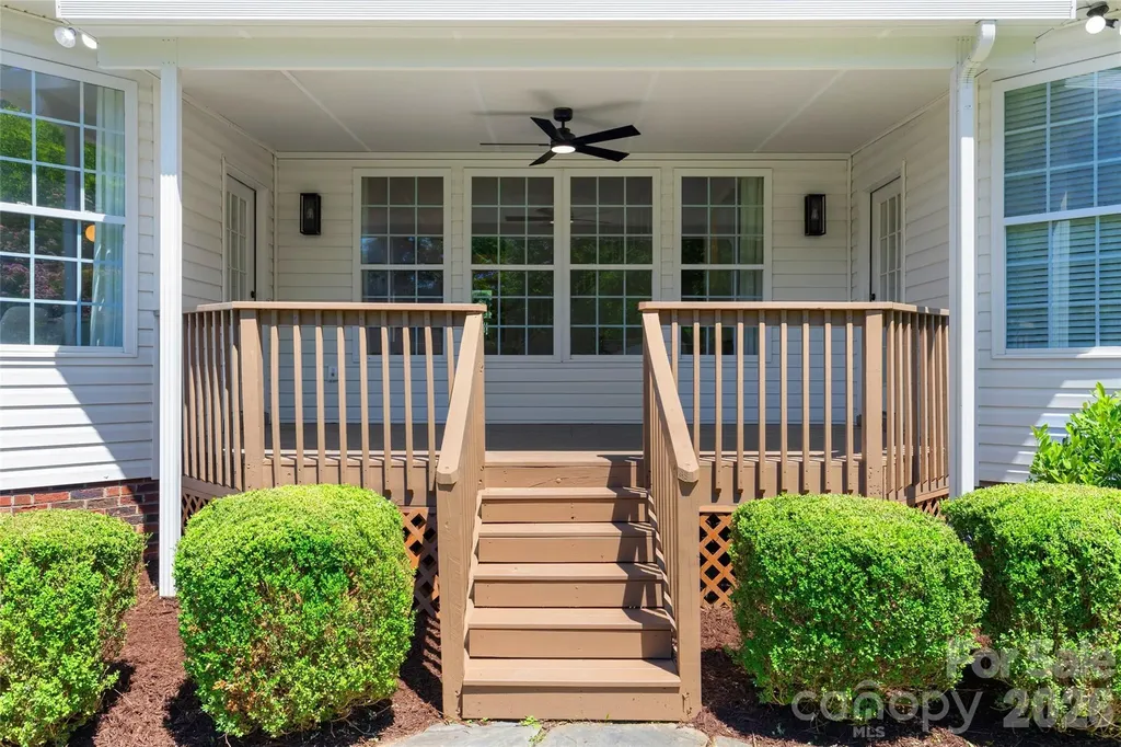 14724 Bridle Trace Lane Pineville NC 28134