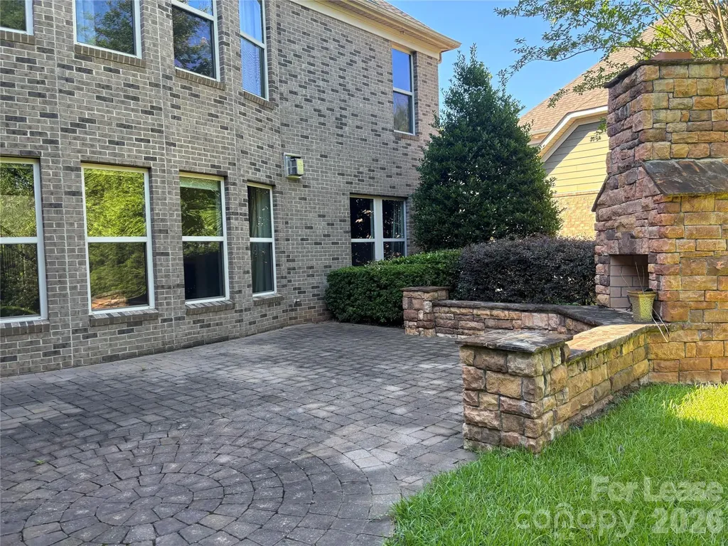 8811 Tamarron Drive Charlotte NC 28277
