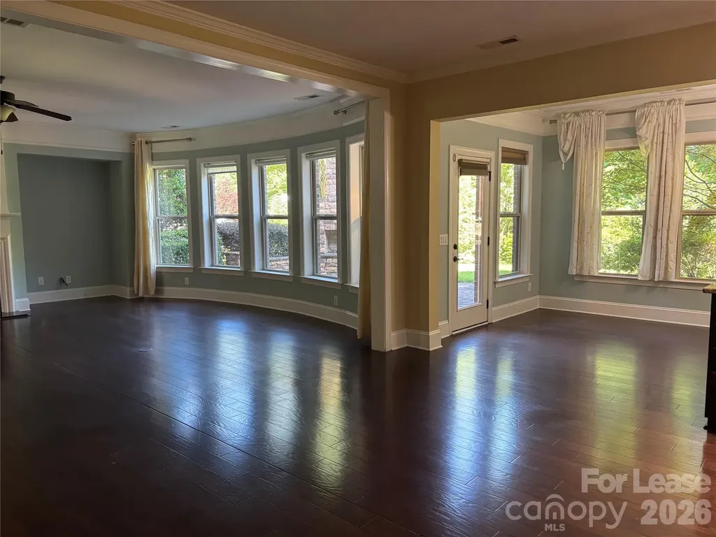 8811 Tamarron Drive Charlotte NC 28277
