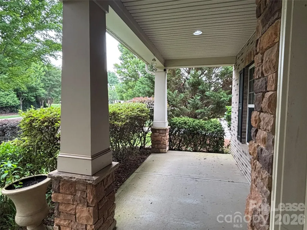 8811 Tamarron Drive Charlotte NC 28277