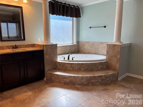 8811 Tamarron Drive Charlotte NC 28277
