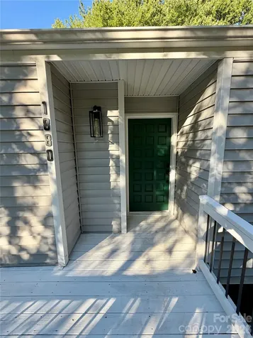 1880 Woodridge Circle Hickory NC 28602