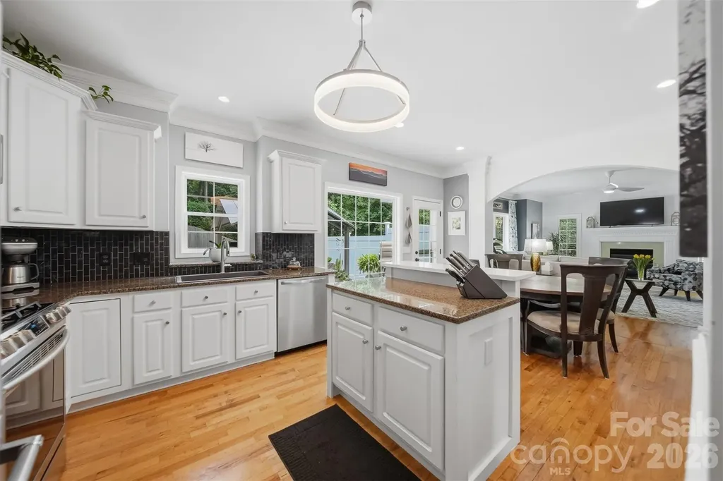 5780 Crown Terrace Hickory NC 28601