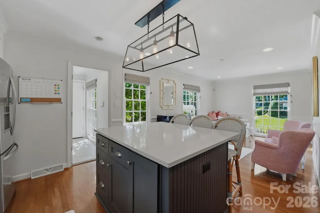 3901 Severn Avenue Charlotte NC 28210