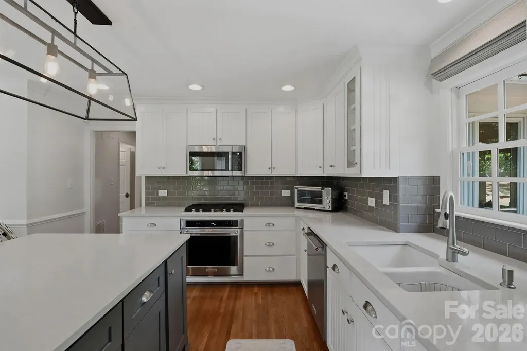 3901 Severn Avenue Charlotte NC 28210