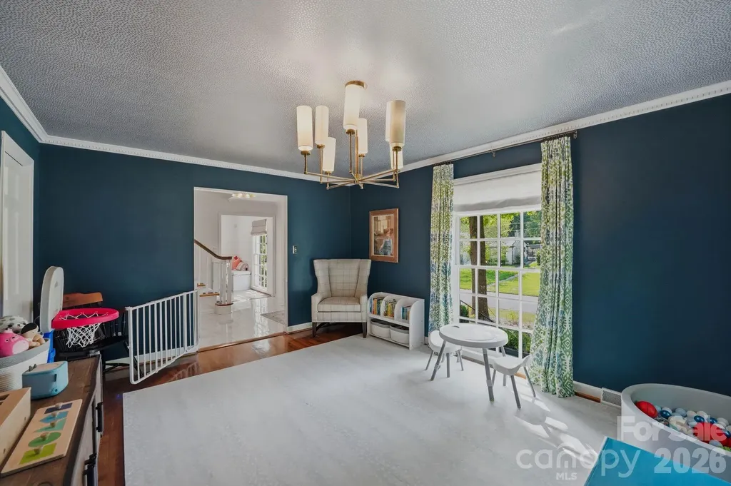 3901 Severn Avenue Charlotte NC 28210