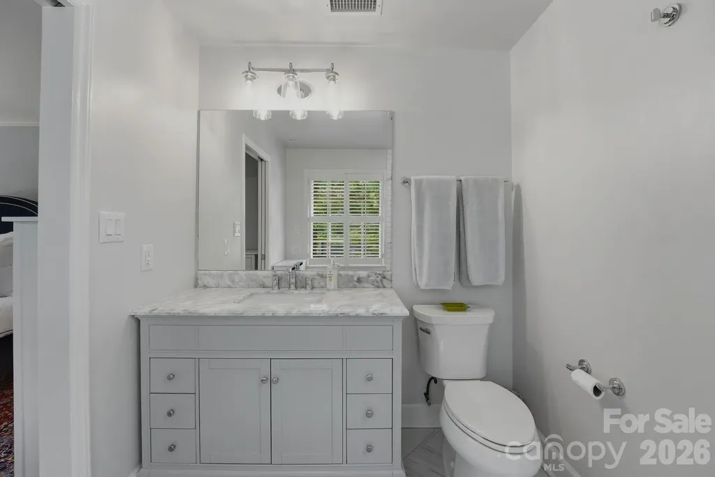 3901 Severn Avenue Charlotte NC 28210