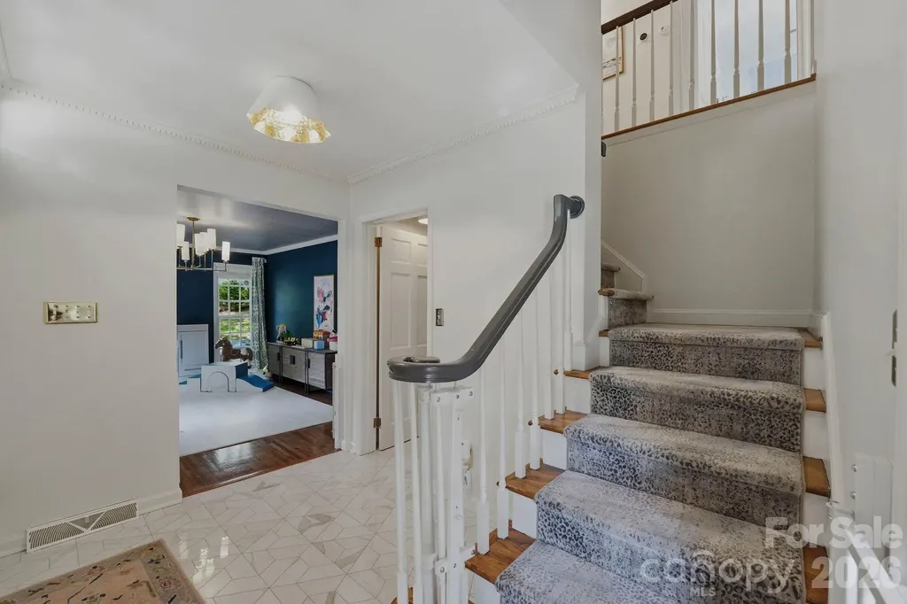 3901 Severn Avenue Charlotte NC 28210