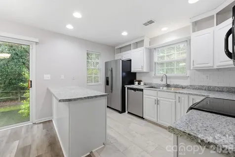 8230 Rudolph Road Charlotte NC 28216