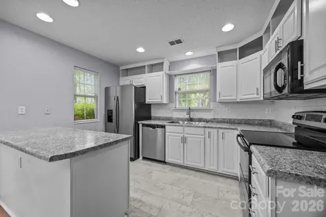 8230 Rudolph Road Charlotte NC 28216