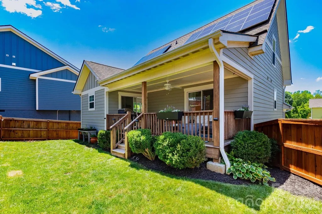 32 Greenwood Fields Drive Asheville NC 28804
