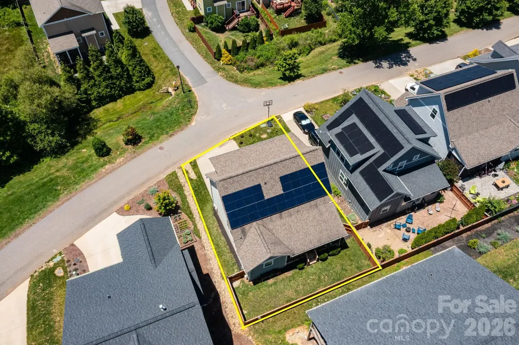 32 Greenwood Fields Drive Asheville NC 28804