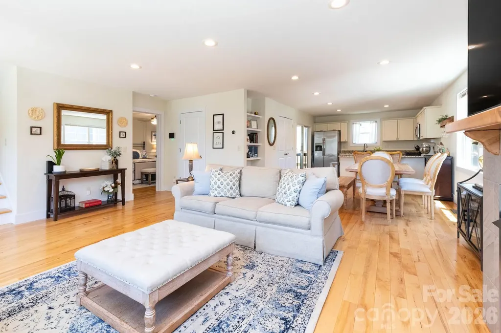 32 Greenwood Fields Drive Asheville NC 28804