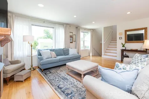 32 Greenwood Fields Drive Asheville NC 28804