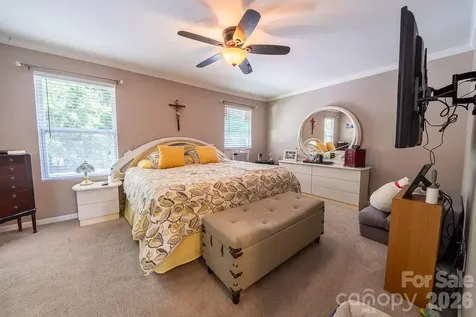 908 Sherman Street Gastonia NC 28052