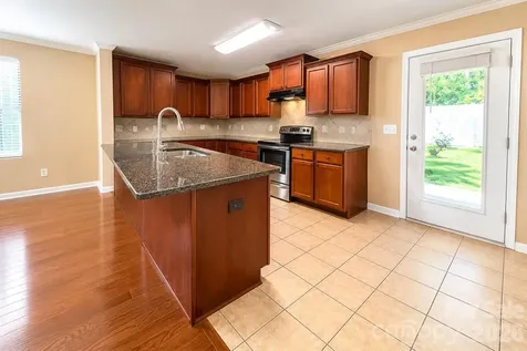 908 Sherman Street Gastonia NC 28052