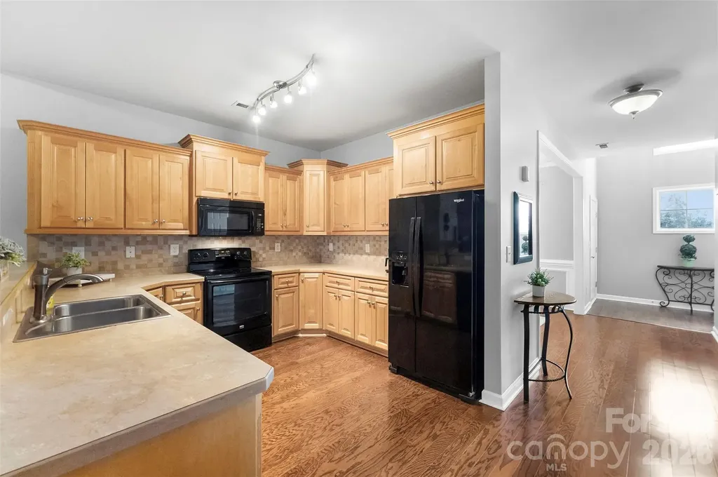 6008 River Garden Court Lowell NC 28098
