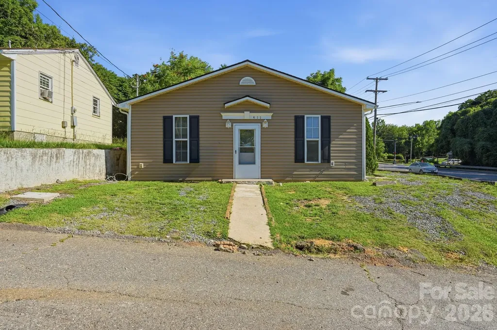411 W Sullivan Street Gastonia NC 28052