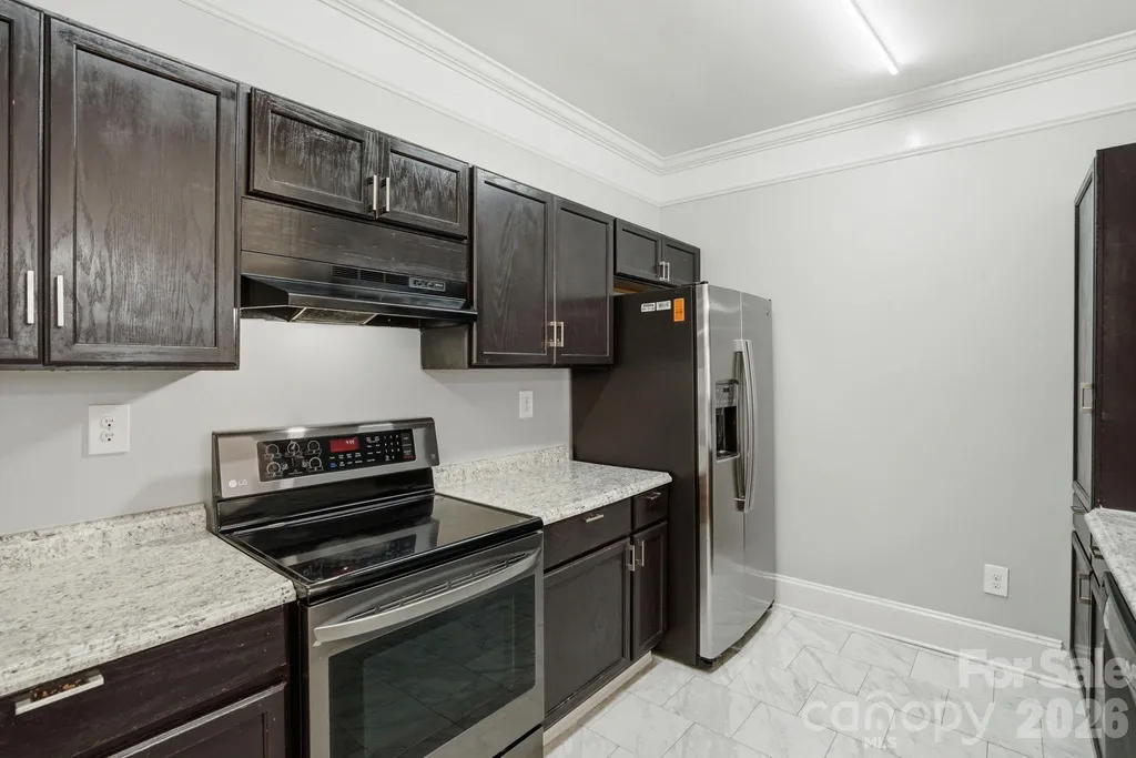 411 W Sullivan Street Gastonia NC 28052