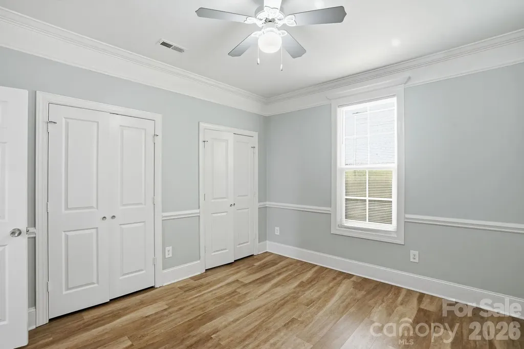 411 W Sullivan Street Gastonia NC 28052
