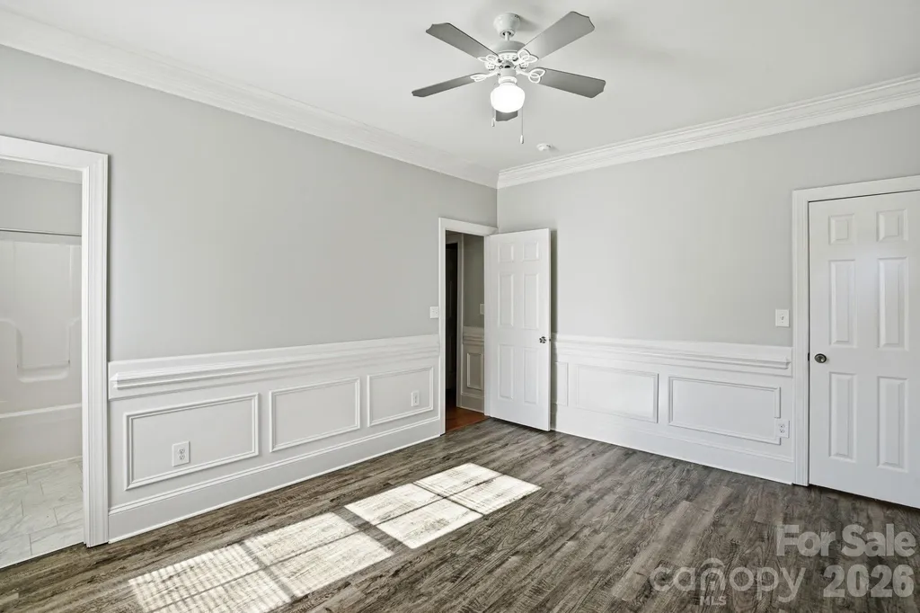 411 W Sullivan Street Gastonia NC 28052