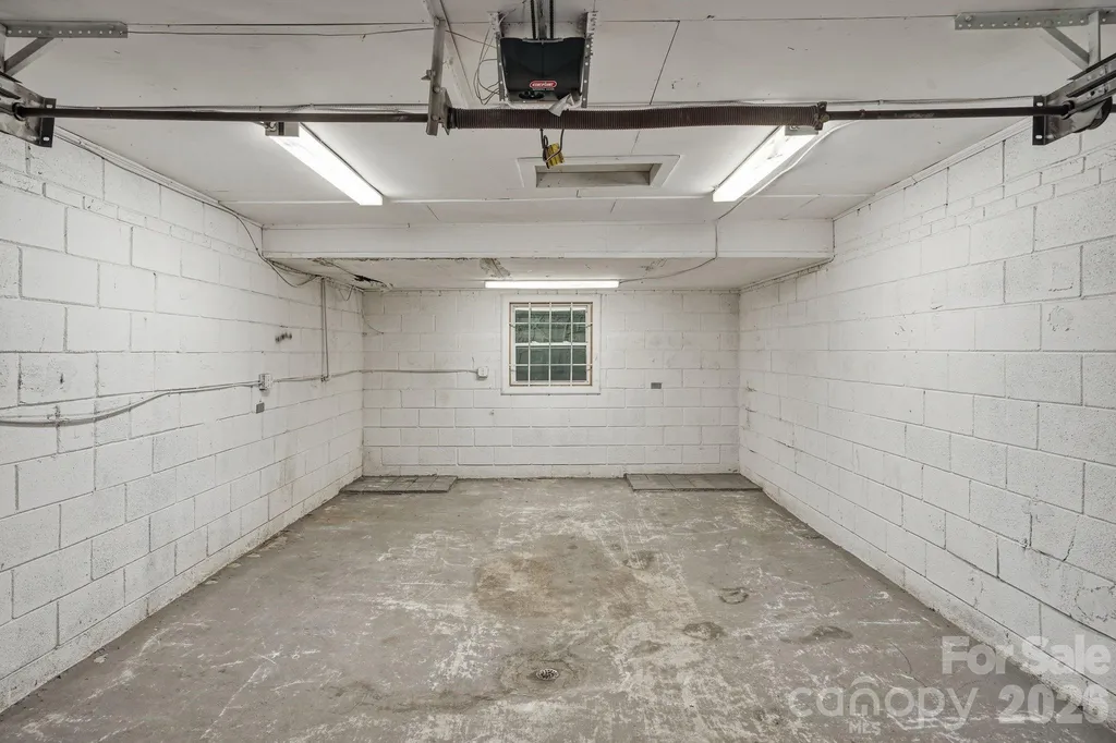 411 W Sullivan Street Gastonia NC 28052