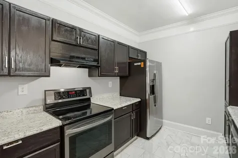 411 W Sullivan Street Gastonia NC 28052