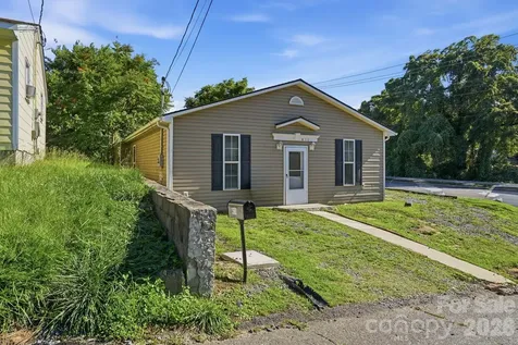 411 W Sullivan Street Gastonia NC 28052