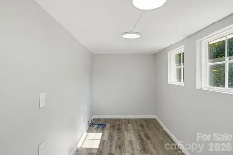 411 W Sullivan Street Gastonia NC 28052