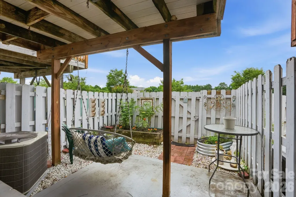 122 Water Oak Drive Pineville NC 28134